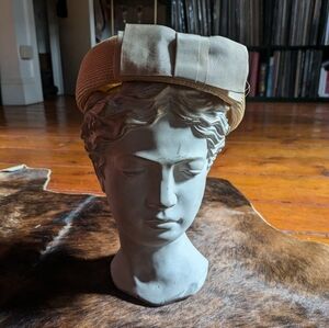 60's cream hat with bow